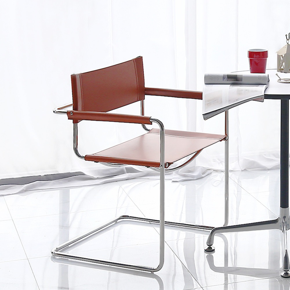 영가구[B급상품] 아타르 암체어 캔틸레버 가죽 철제 카페 인테리어 디자인 팔걸이 의자