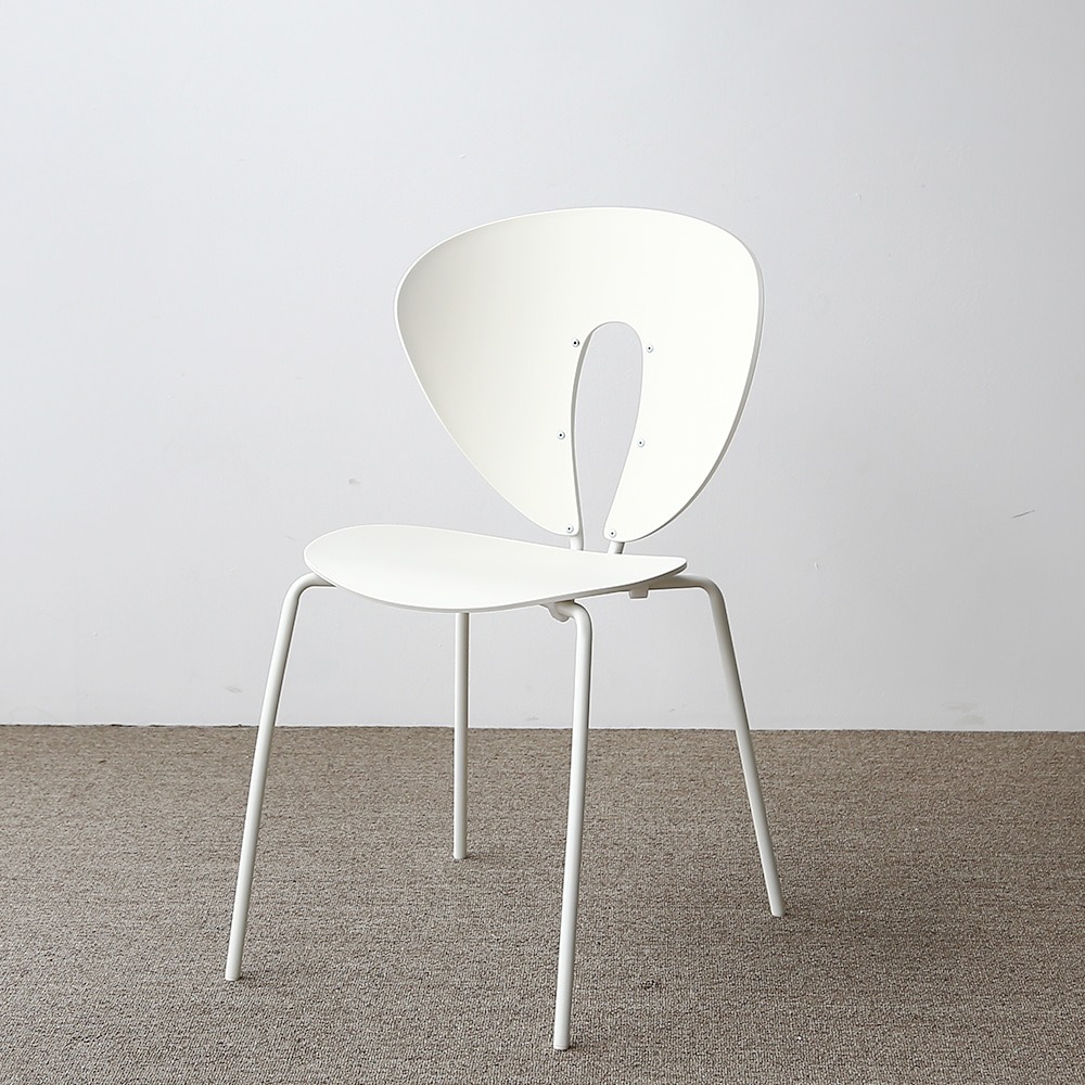 영가구[샘플상품] 오레아 미드센추리 모던 디자인 플라스틱 철제 카페 의자