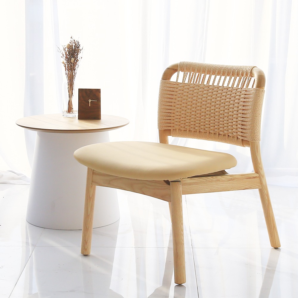 엘레나 라탄 가죽 원목 1인용 라운지 안락 홈 카페 인테리어 디자인 의자